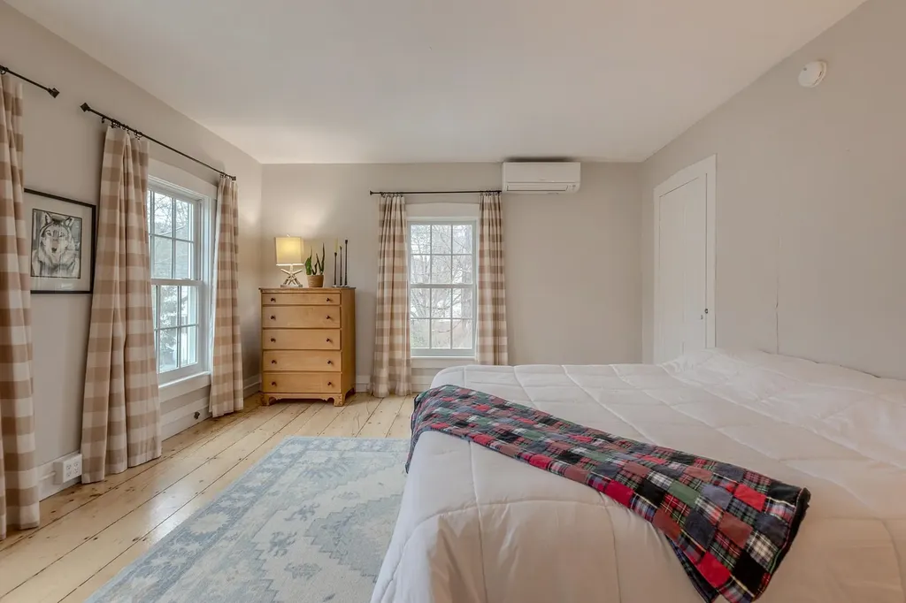 51 River Street Woodstock VT 05091