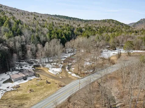 6416 Vt Route 107 Stockbridge VT 05772