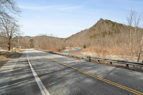 6416 Vt Route 107 Stockbridge VT 05772