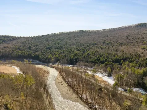 6416 Vt Route 107 Stockbridge VT 05772