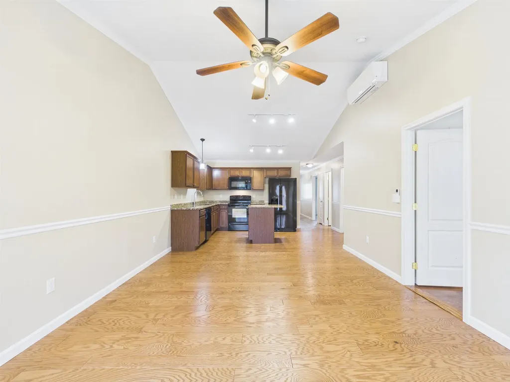 28 Owens Drive Swanzey NH 03446