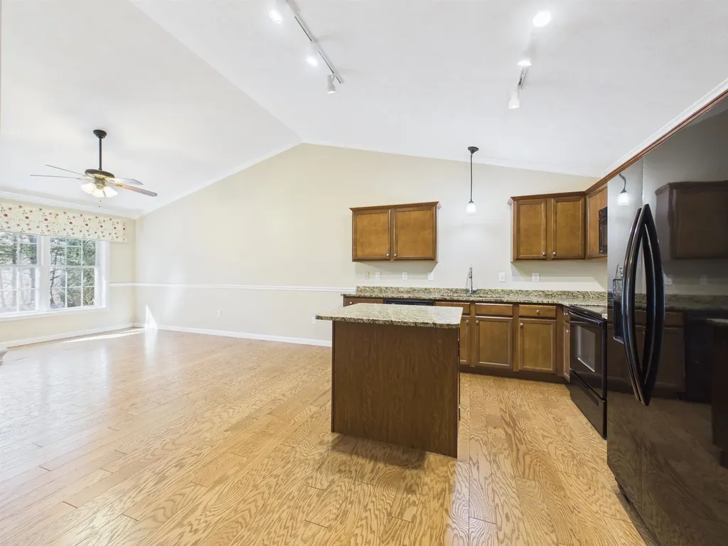 28 Owens Drive Swanzey NH 03446