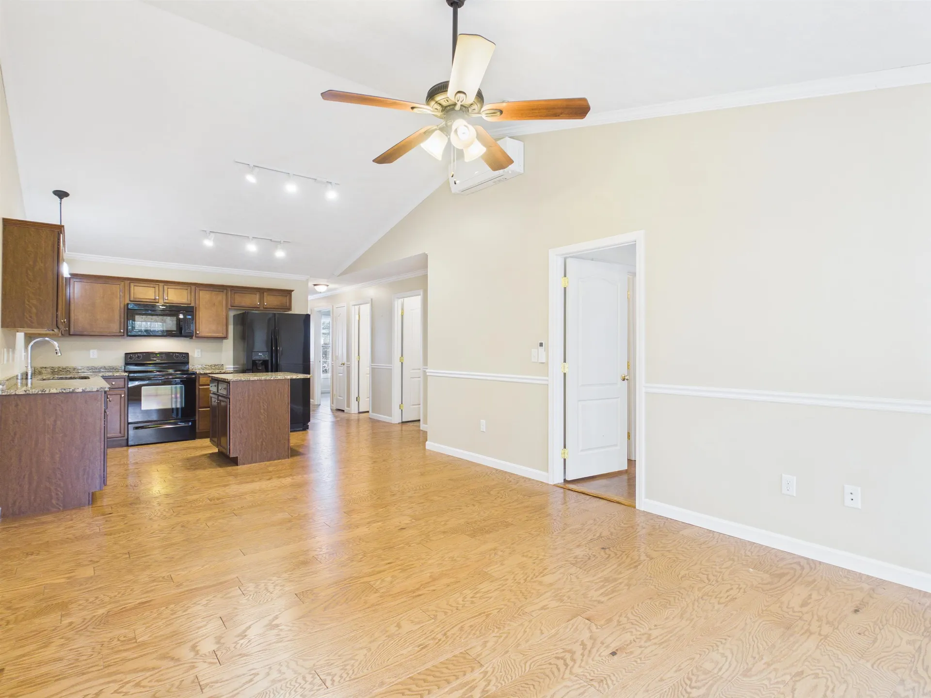 28 Owens Drive Swanzey NH 03446