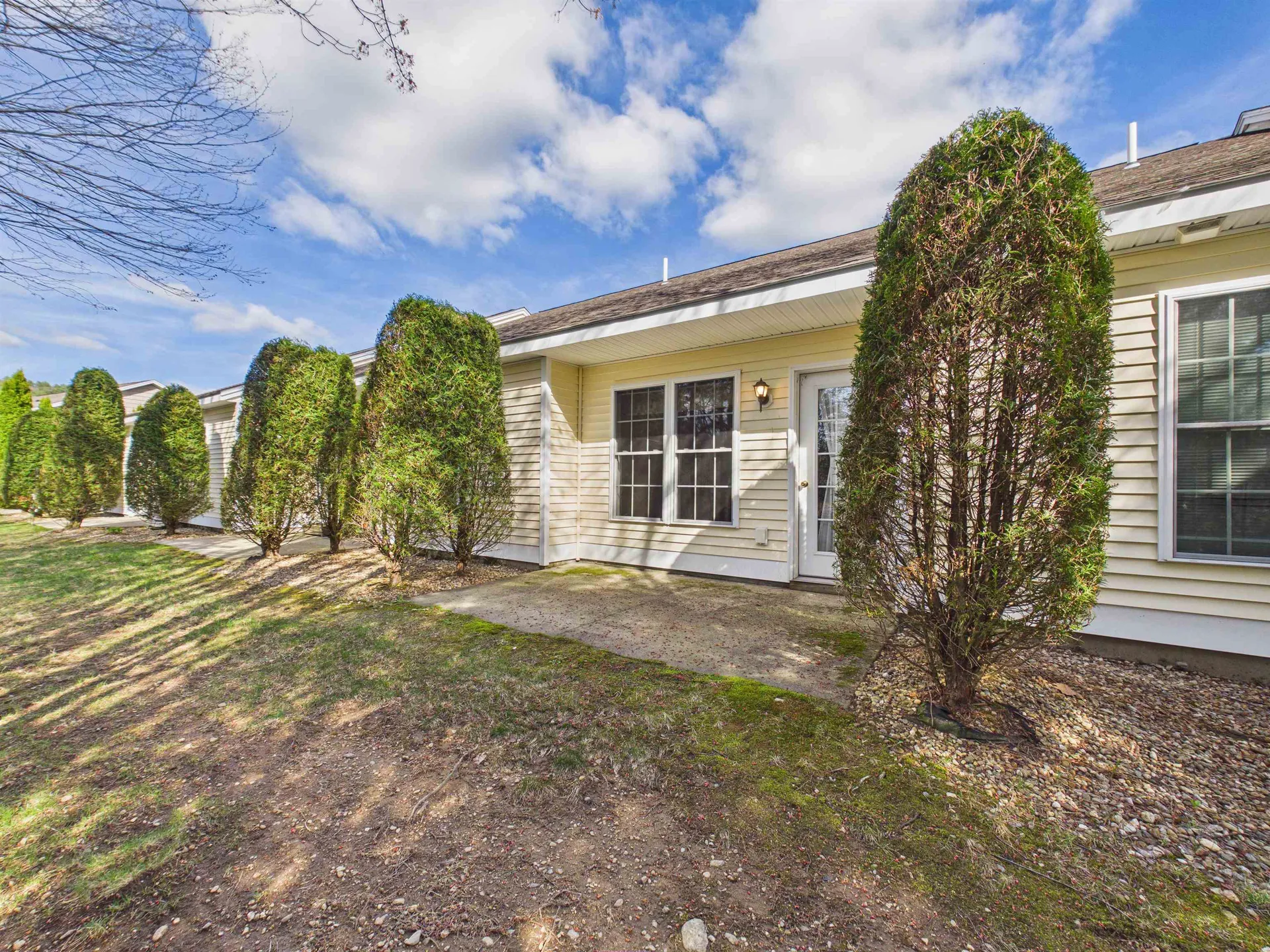 28 Owens Drive Swanzey NH 03446