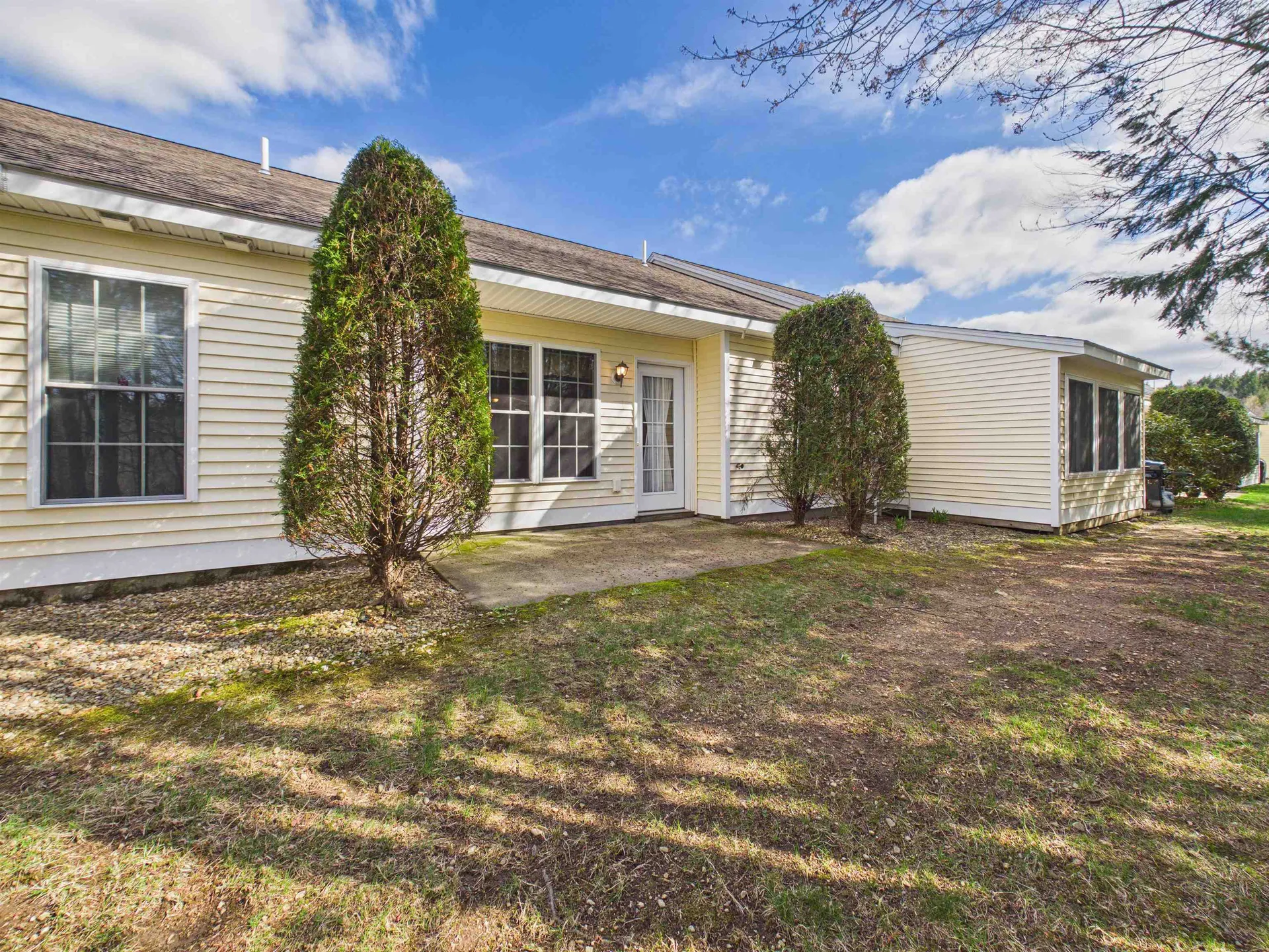 28 Owens Drive Swanzey NH 03446