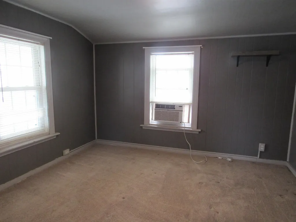 30 Longwood Avenue Manchester NH 03109