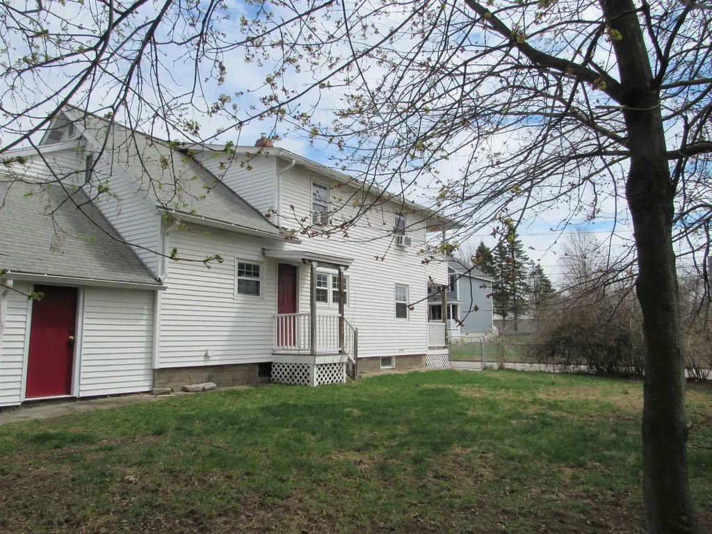 30 Longwood Avenue Manchester NH 03109