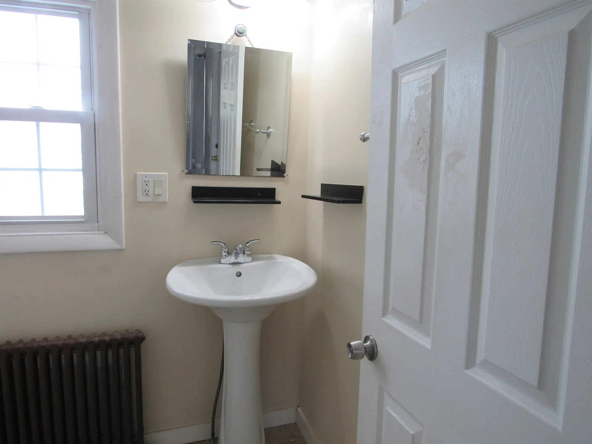 30 Longwood Avenue Manchester NH 03109