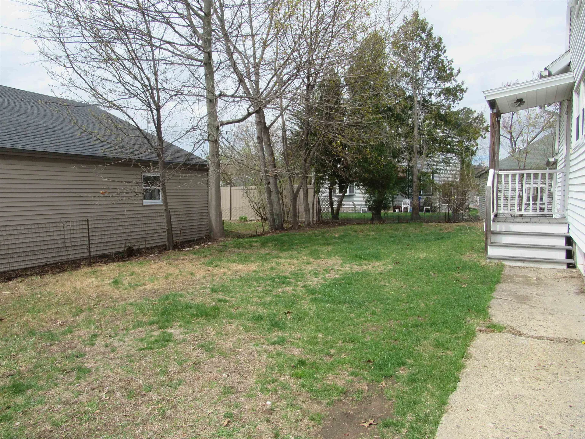 30 Longwood Avenue Manchester NH 03109