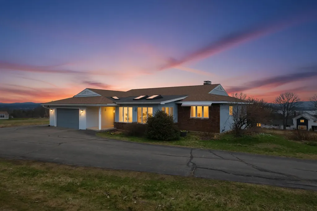214 Gunstock Hill Road Gilford NH 03249