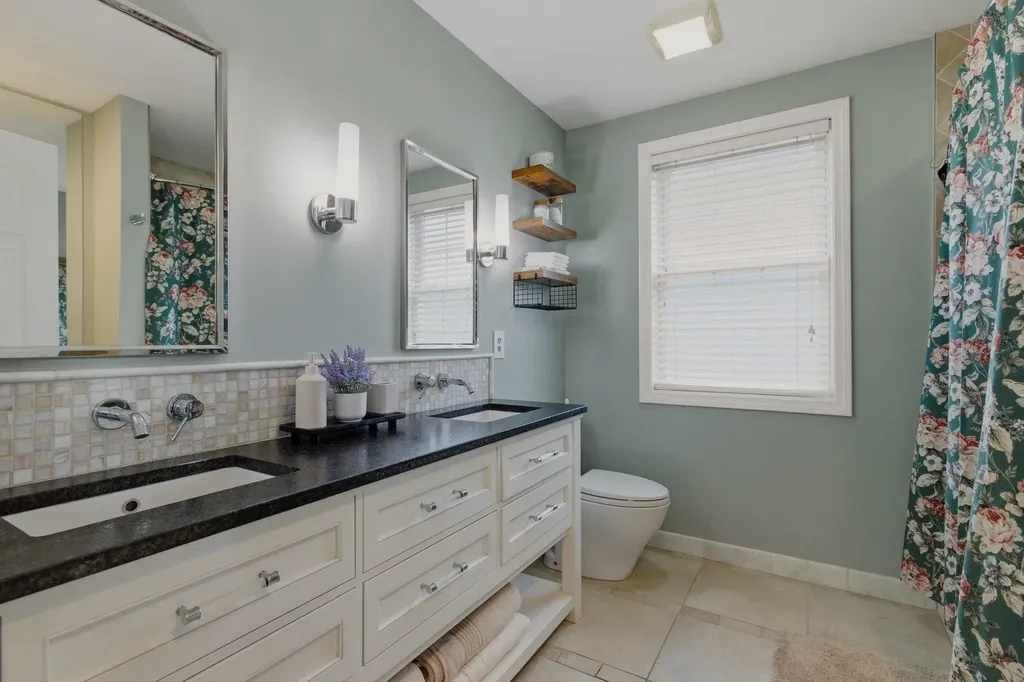6 Stocklan Circle Dover NH 03820