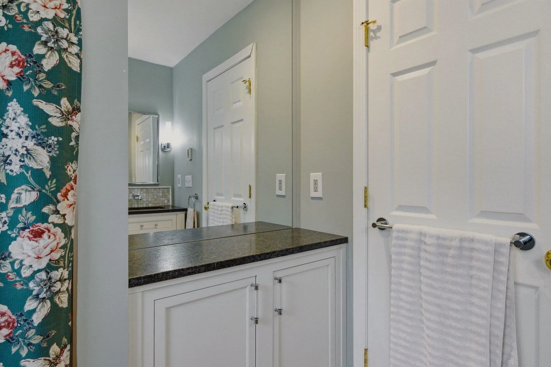 6 Stocklan Circle Dover NH 03820