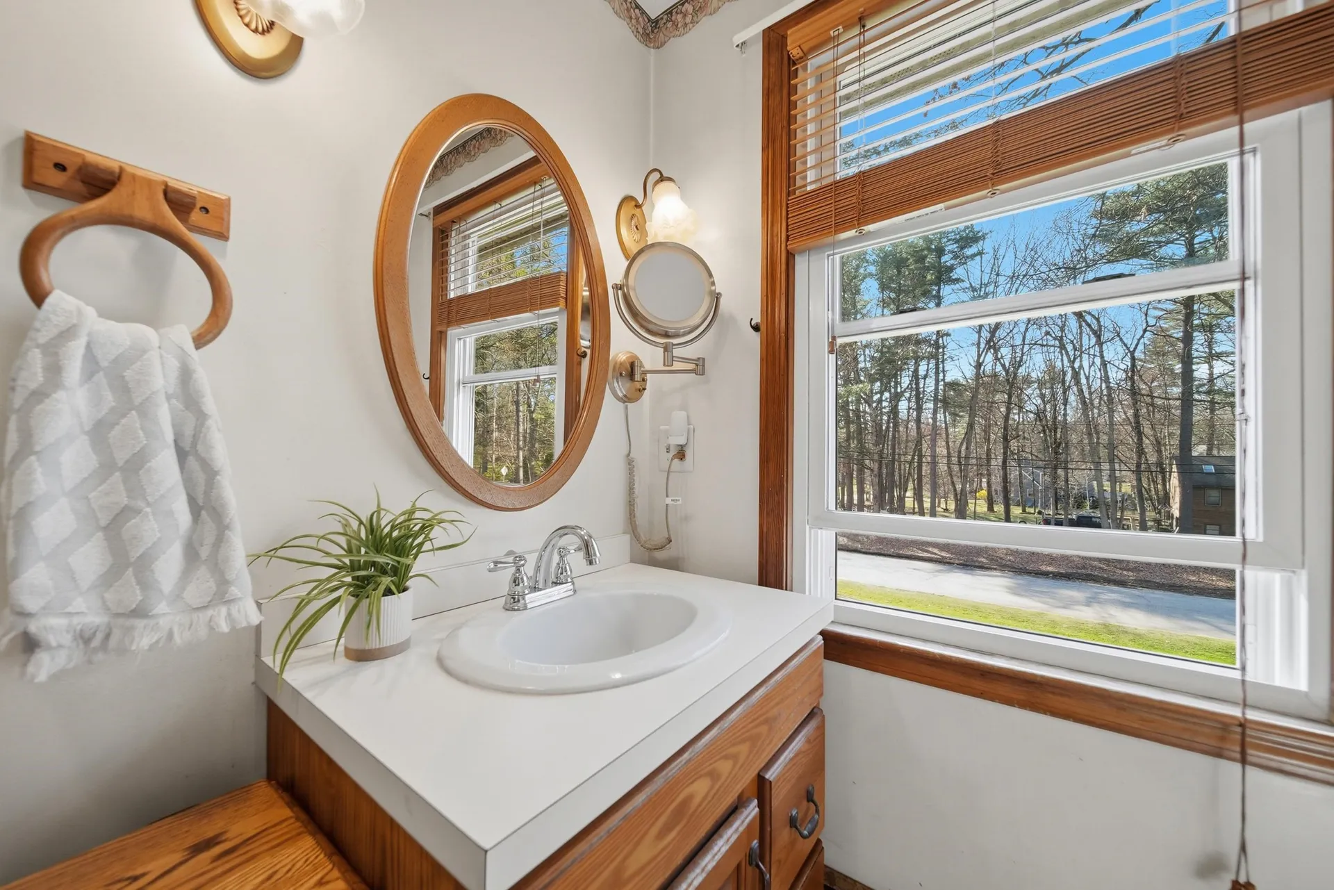 27 Winslow Farm Road Hudson NH 03051