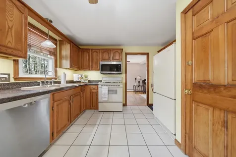 27 Winslow Farm Road Hudson NH 03051