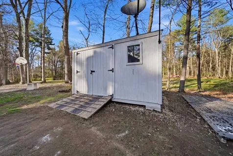 27 Winslow Farm Road Hudson NH 03051
