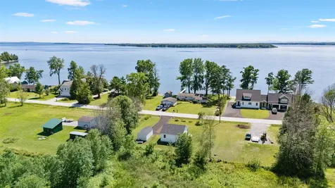 489 Lakewood Drive Swanton VT 05488