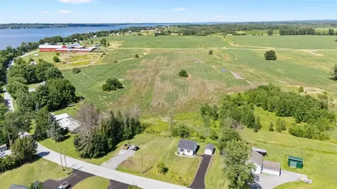 489 Lakewood Drive Swanton VT 05488