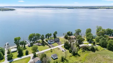 489 Lakewood Drive Swanton VT 05488