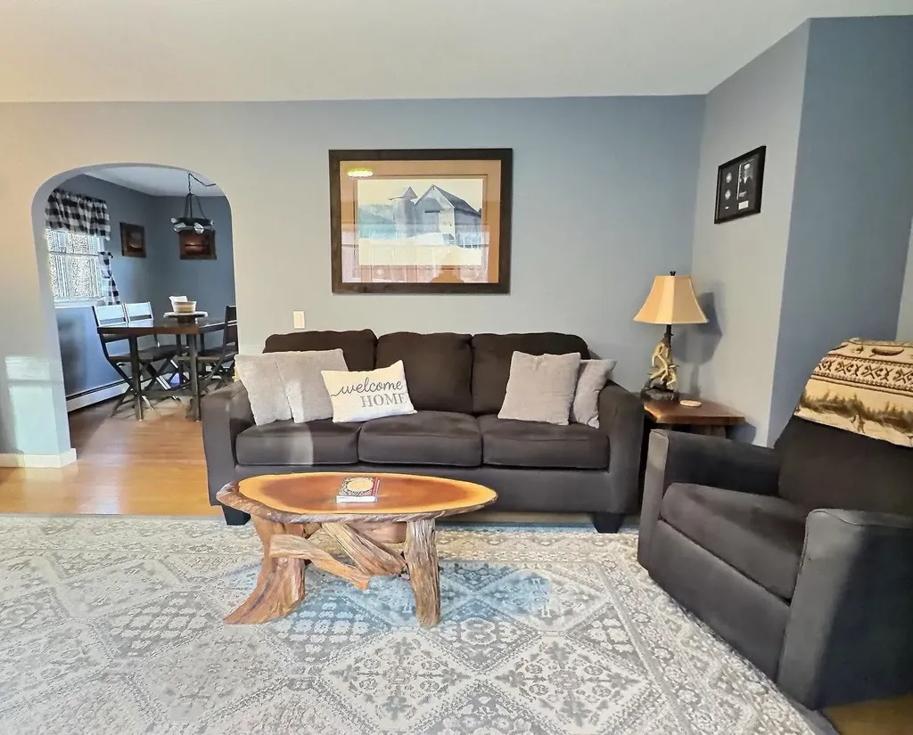 1568 Spaulding Road St. Johnsbury VT 05819