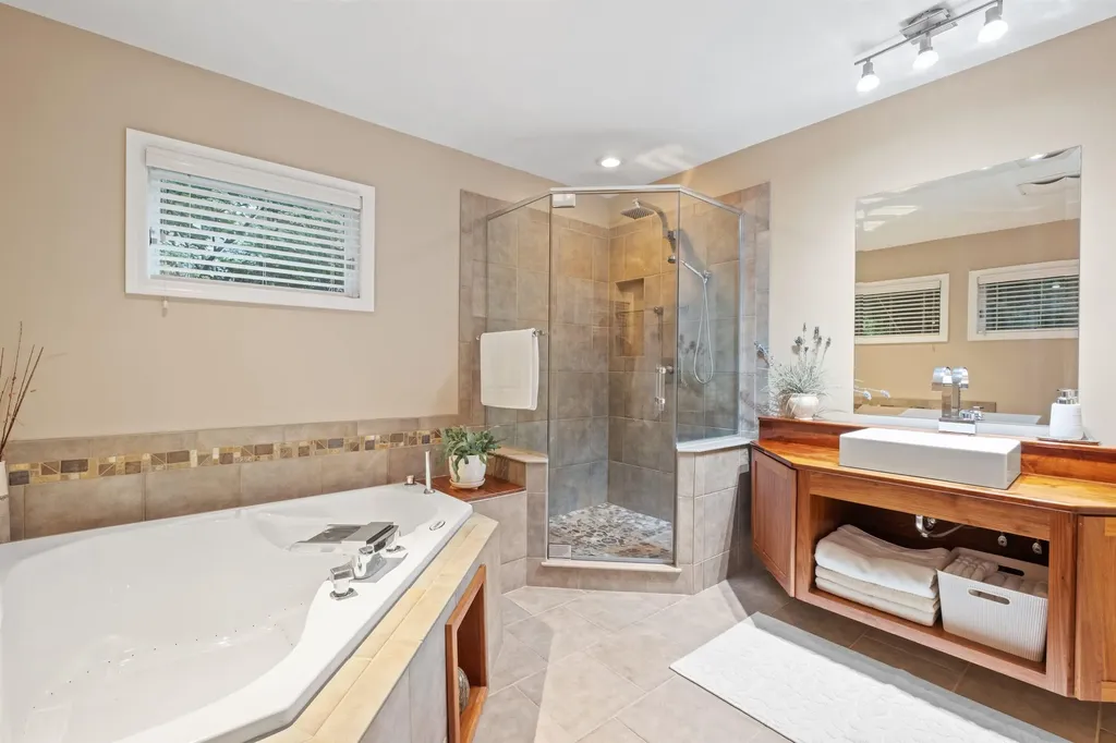 34 Briarwood Avenue Sanbornton NH 03269