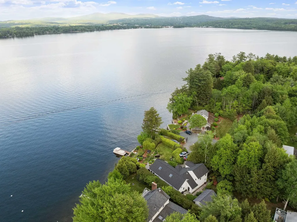 34 Briarwood Avenue Sanbornton NH 03269