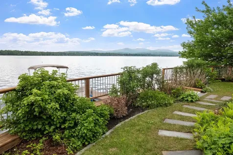 34 Briarwood Avenue Sanbornton NH 03269