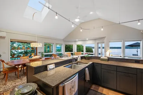 34 Briarwood Avenue Sanbornton NH 03269