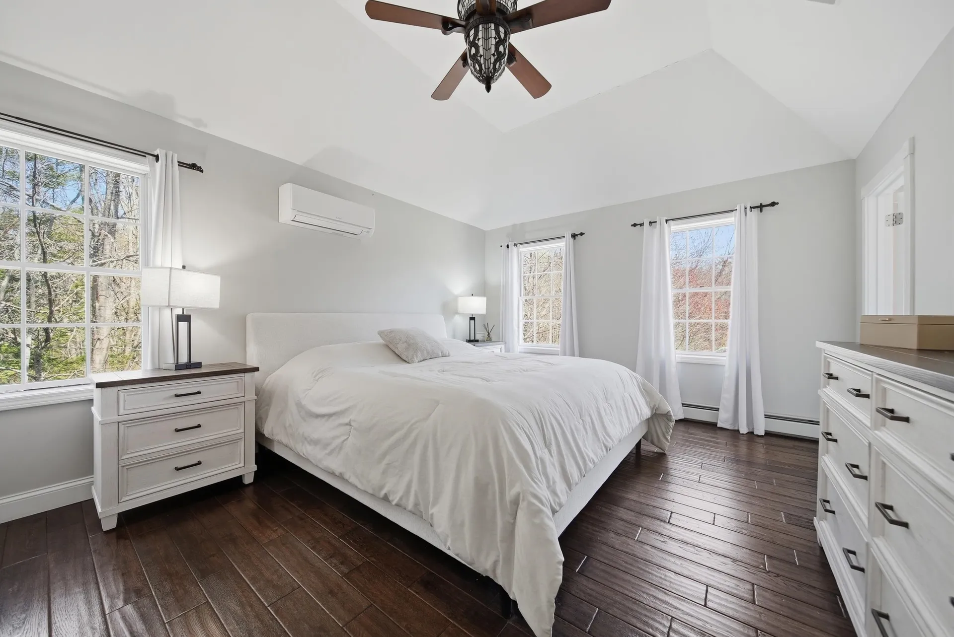 322 Meadow Fox Lane Chester NH 03036