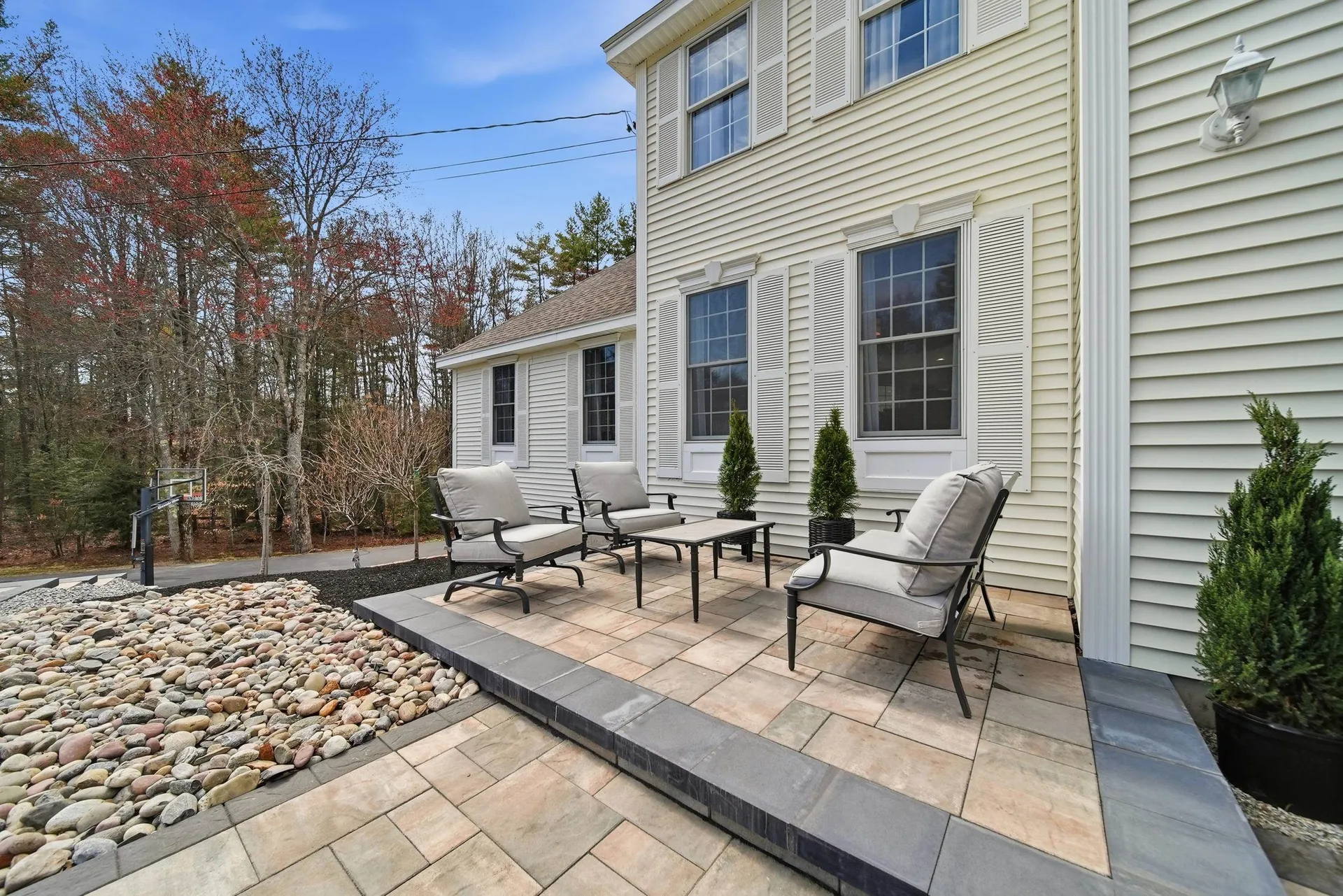 322 Meadow Fox Lane Chester NH 03036