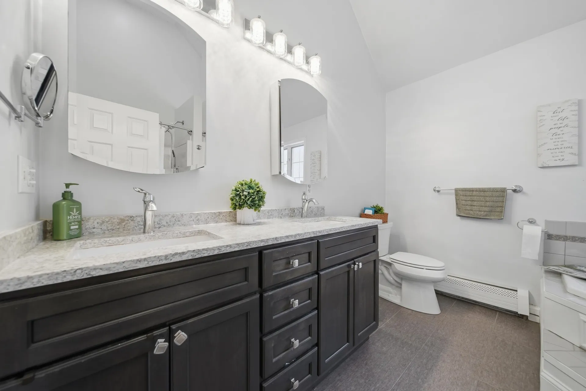 322 Meadow Fox Lane Chester NH 03036