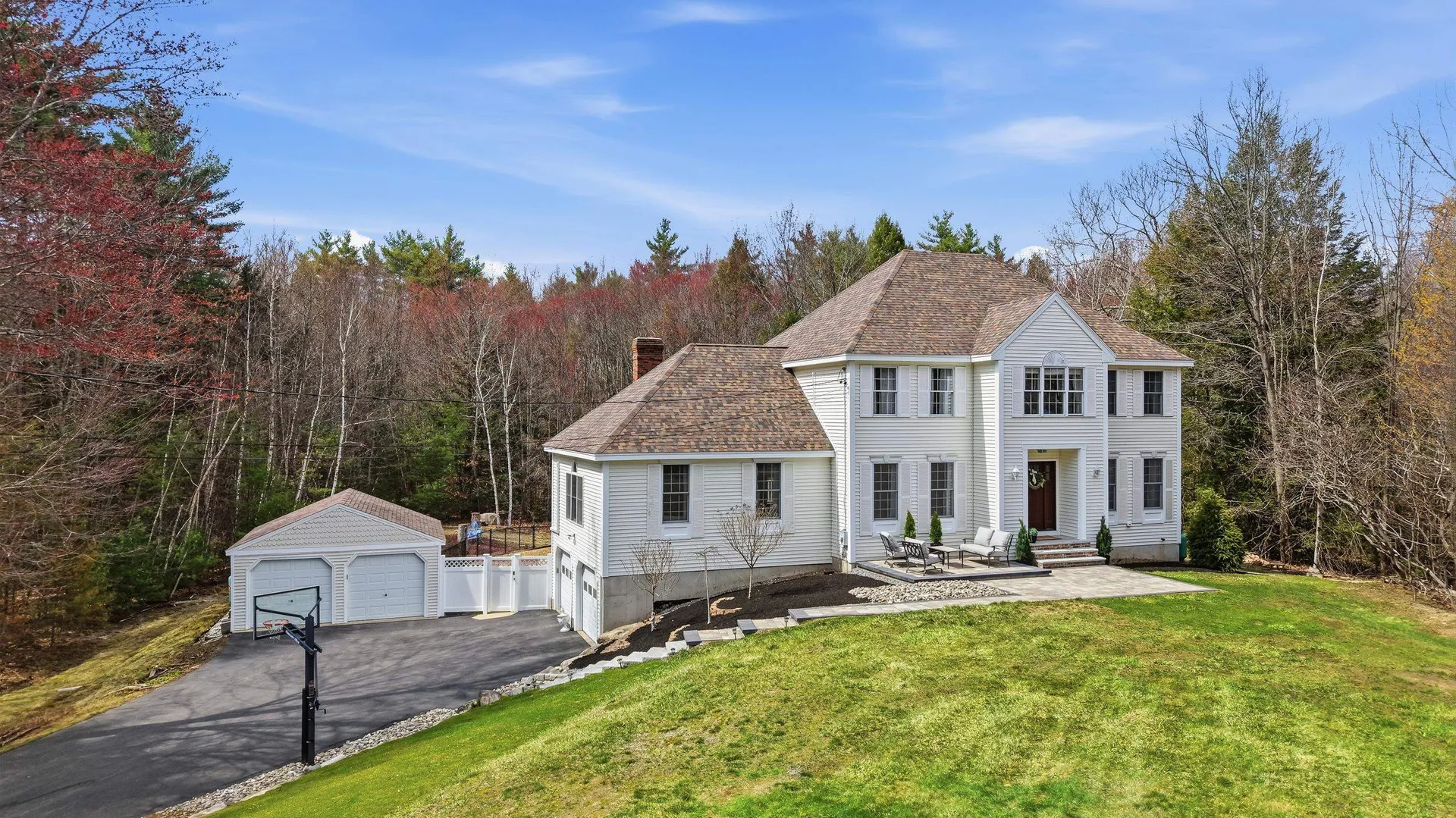 322 Meadow Fox Lane Chester NH 03036