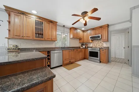 322 Meadow Fox Lane Chester NH 03036