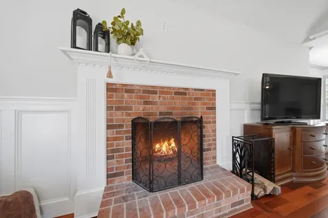322 Meadow Fox Lane Chester NH 03036