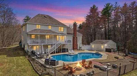 322 Meadow Fox Lane Chester NH 03036