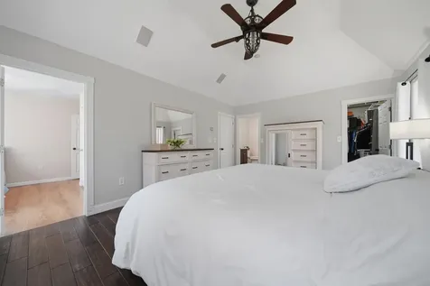 322 Meadow Fox Lane Chester NH 03036