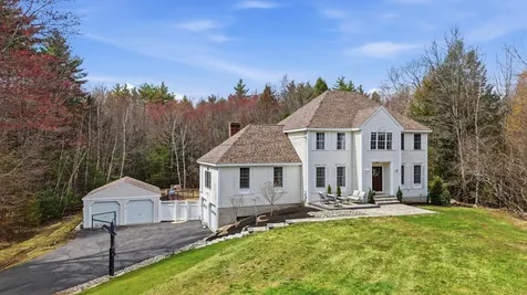 322 Meadow Fox Lane Chester NH 03036