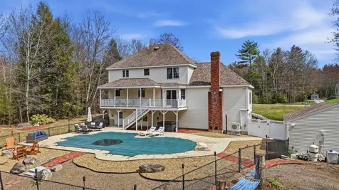 322 Meadow Fox Lane Chester NH 03036