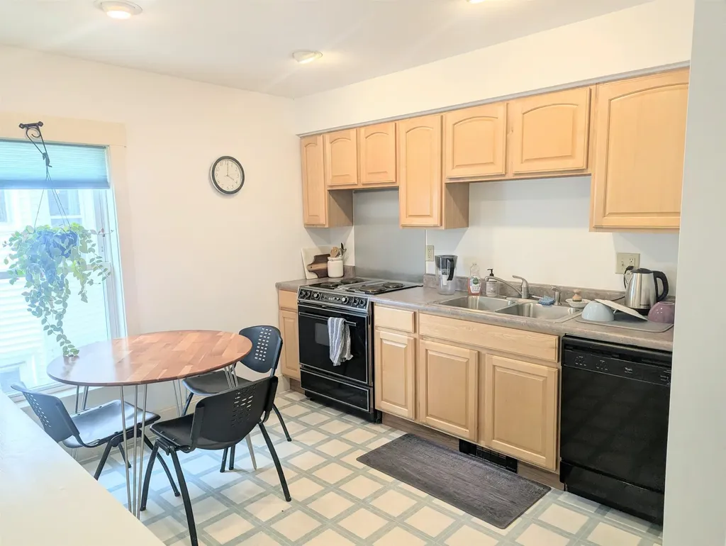 1097 Main Street St. Johnsbury VT 05819