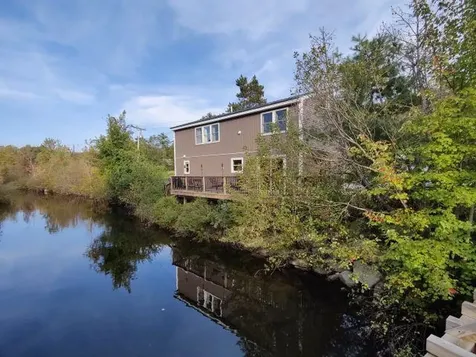 162 Lower Main Street Sunapee NH 02782