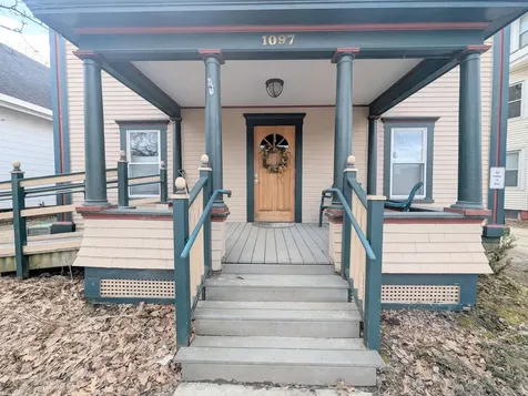 1097 Main Street St. Johnsbury VT 05819