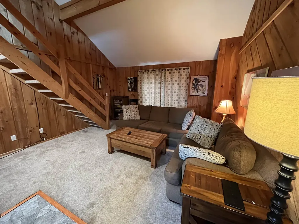 9F Brumms Way Dover VT 05356