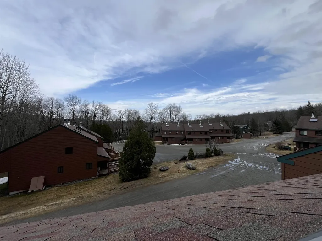 9F Brumms Way Dover VT 05356