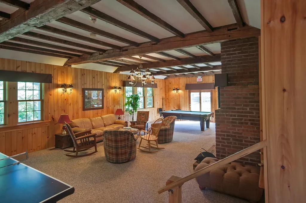 9F Brumms Way Dover VT 05356