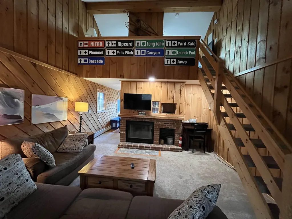 9F Brumms Way Dover VT 05356