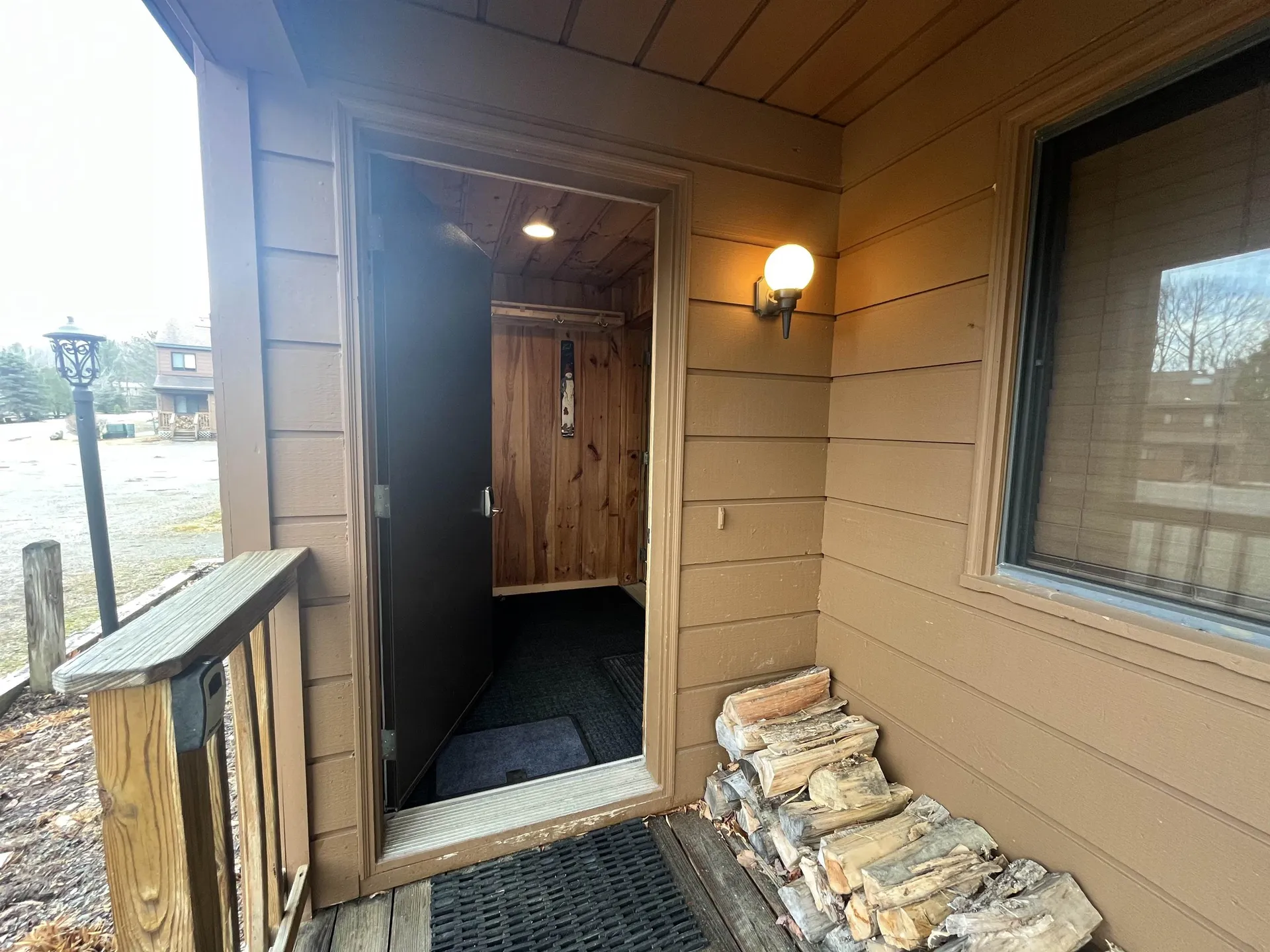 9F Brumms Way Dover VT 05356