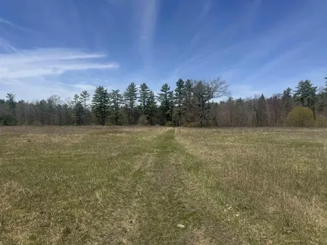 1 Willow Run Concord NH 03303