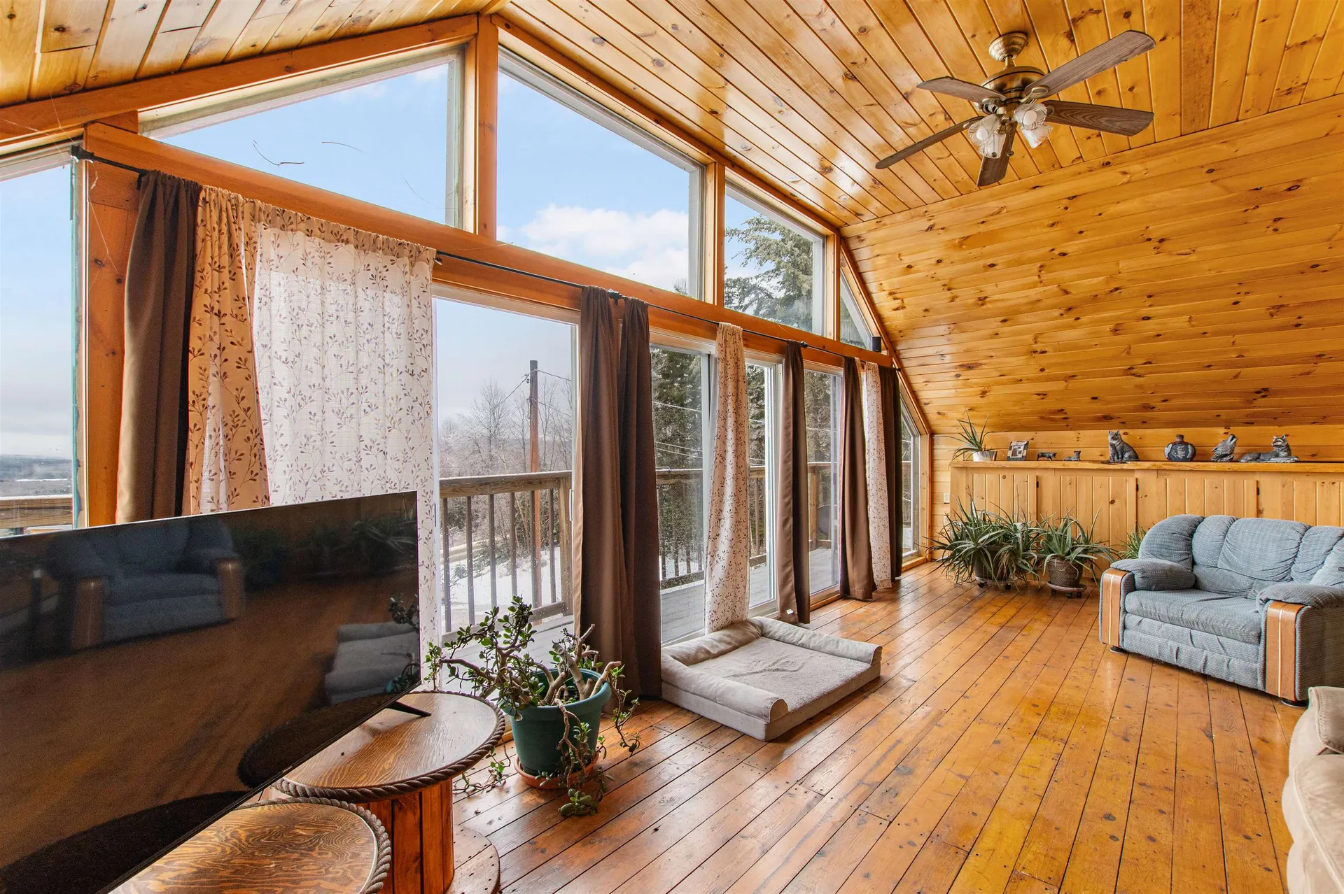 107 Lakeview Drive Errol NH 03579