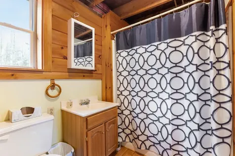 107 Lakeview Drive Errol NH 03579