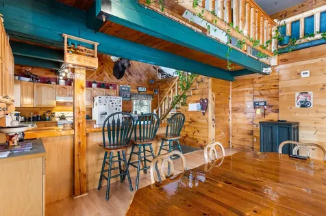107 Lakeview Drive Errol NH 03579