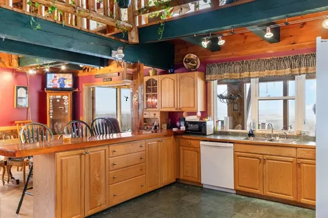 107 Lakeview Drive Errol NH 03579